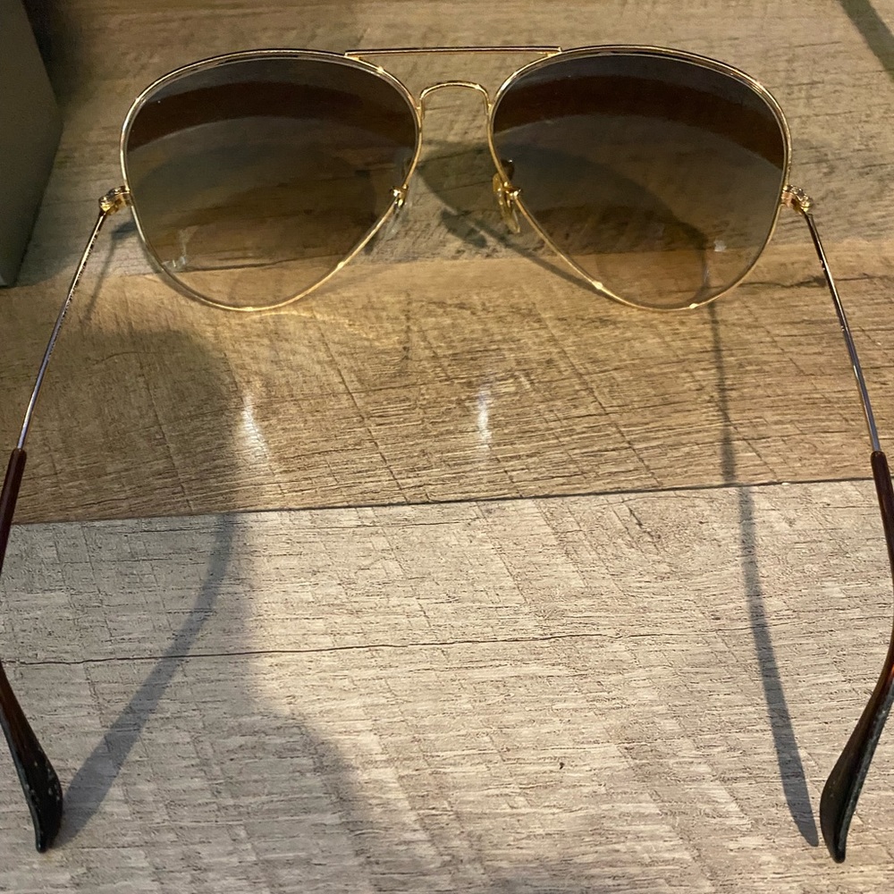 Like new Ray Ban Aviators!